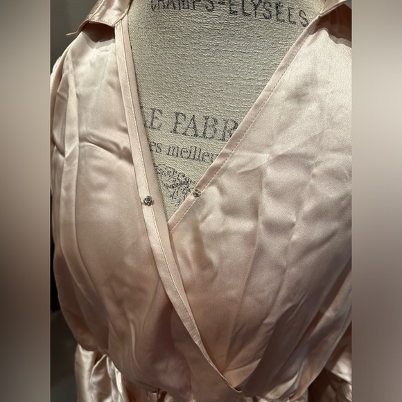 J. ING Satin Blouse NWT - Picture 4 of 9